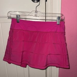Lululemon pace rival skirt